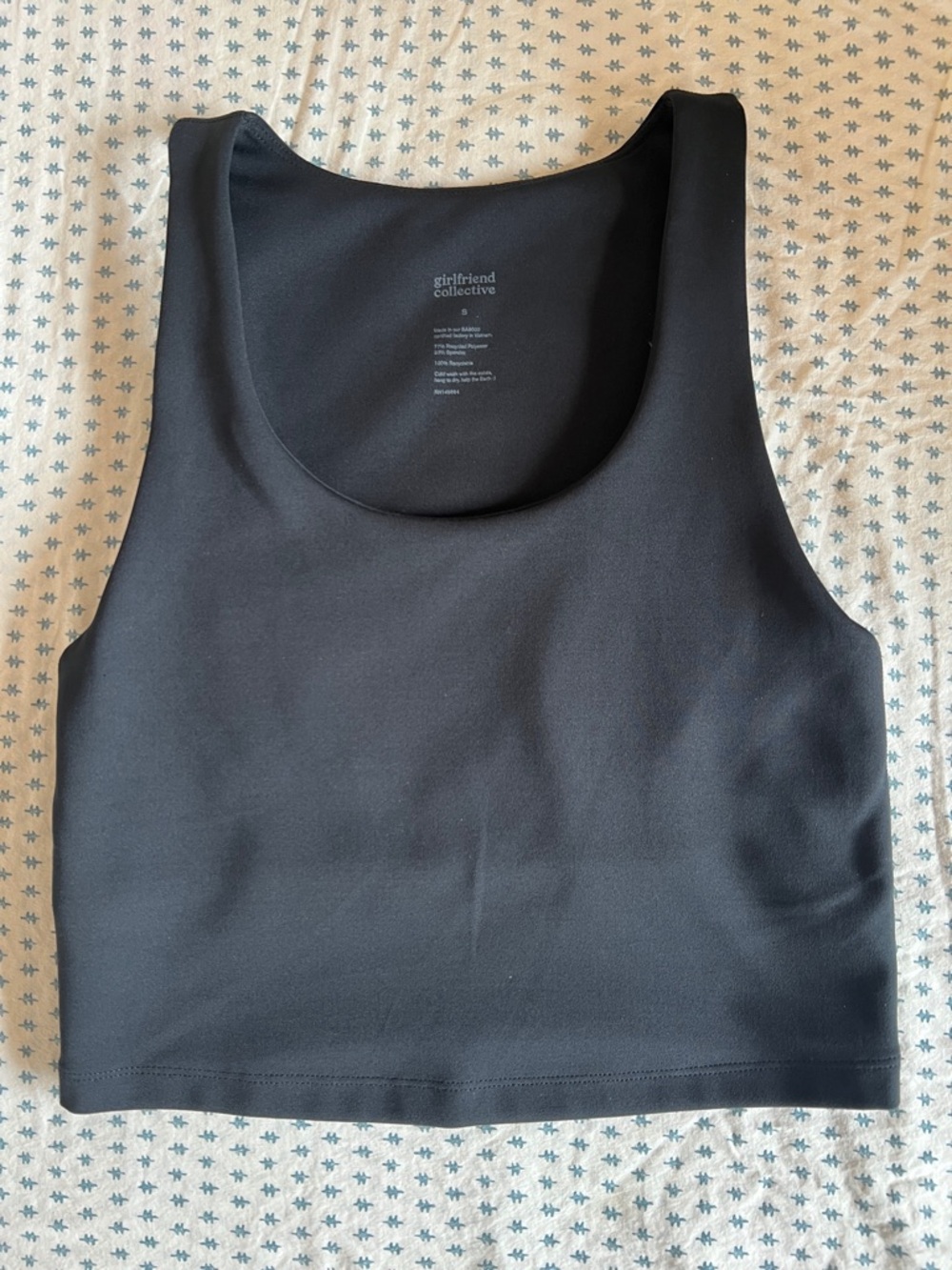 girlfriend collective - Black Scoop Neck Crop Tank - Size S